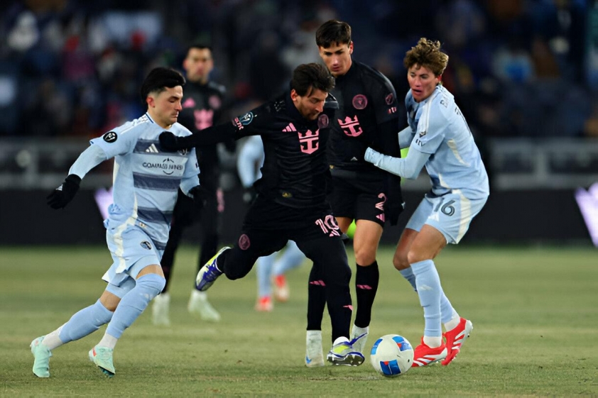 Messi tỏa sáng, Inter Miami giành thắng lợi đầu tiên ở mùa giải mới 595489