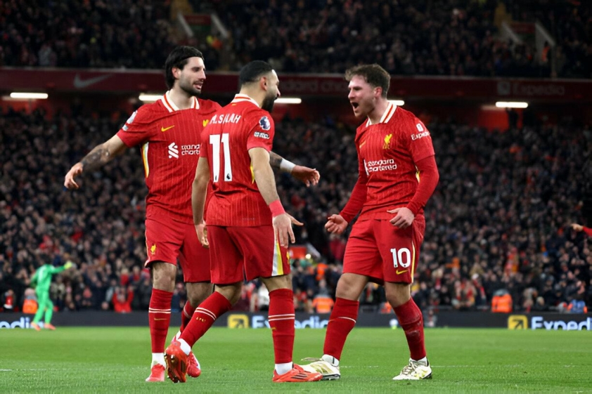 Nhấn chìm Newcastle, Liverpool xây chắc ngôi đầu tại Ngoại hạng Anh 598068