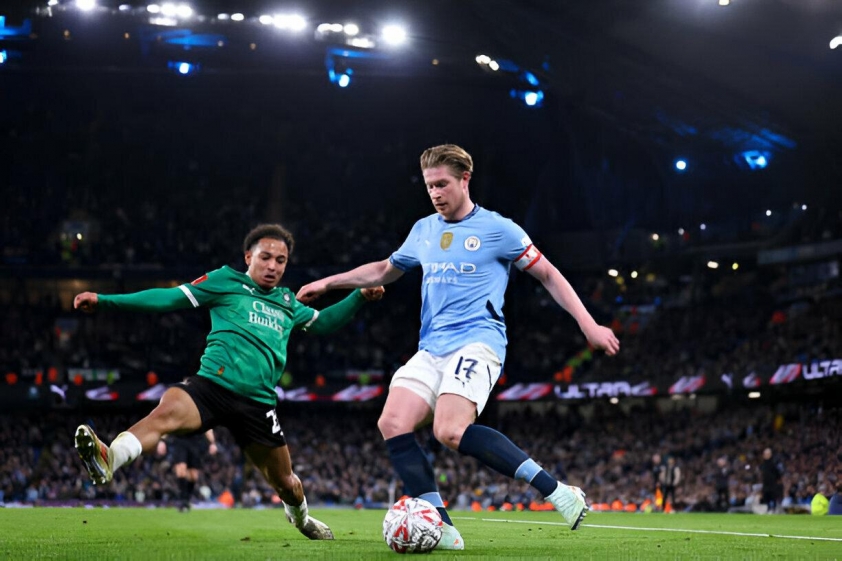 Man City ngược dòng trước CLB hạng nhất, thẳng tiến vào tứ kết Cúp FA 599222