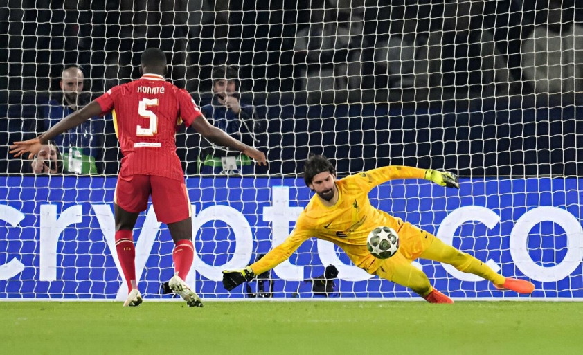 Arne Slot phá vỡ kỷ lục cực dị của Jurgen Klopp tại Liverpool 600922
