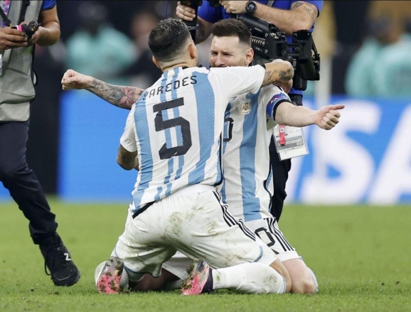 Messi bất ngờ mâu thuẫn với đàn em trên tuyển Argentina 602223