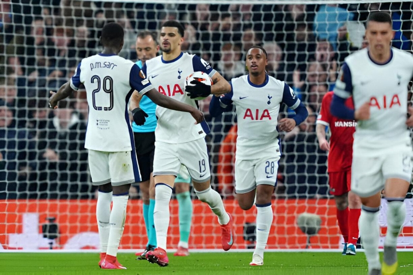 Tottenham thắng nghẹt thở, giành vé vào tứ kết Cúp C2 604563