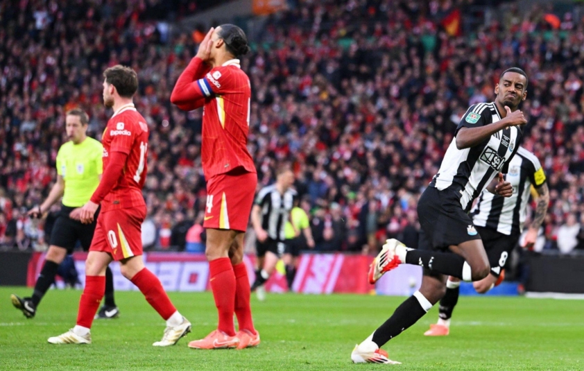 Alexander Isak xứng đáng để Arsenal chiêu mộ với giá 150 triệu Euro 606173