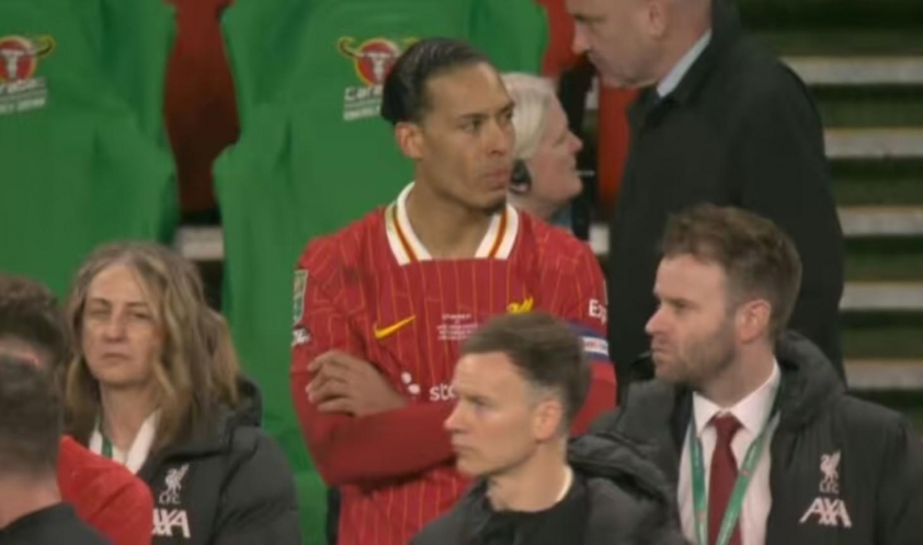 Van Dijk làm gián đoạn cuộc vui của Newcastle, thể hiện bản chất thật 605910
