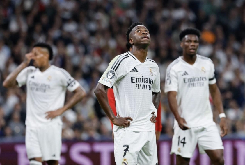 Đá hỏng penalty, Vinicius Jr nhận điều tồi tệ từ CĐV Real Madrid 616198