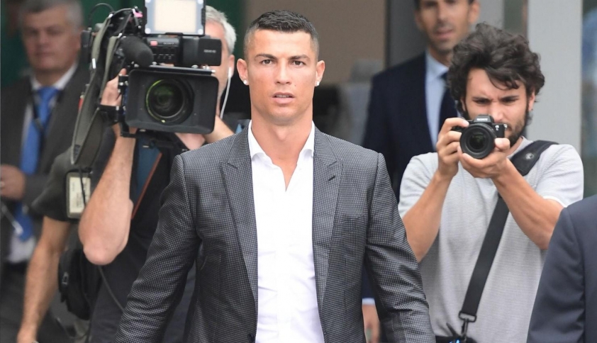 Ronaldo chính thức lấn sân sang Hollywood, kết hợp với sao hạng A 618762