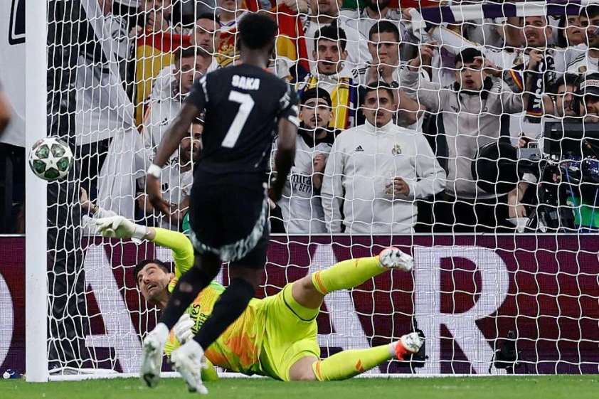 Gục ngã trước Arsenal, Real Madrid chính thức thành cựu vương Cúp C1 621437