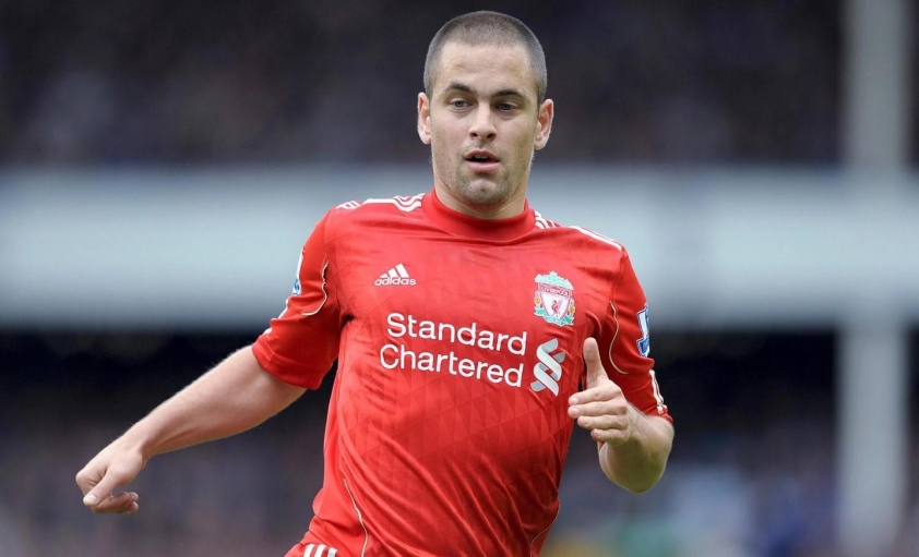 Steven Gerrard tuyên bố 1 cầu thủ người Anh hay hơn Messi 625415