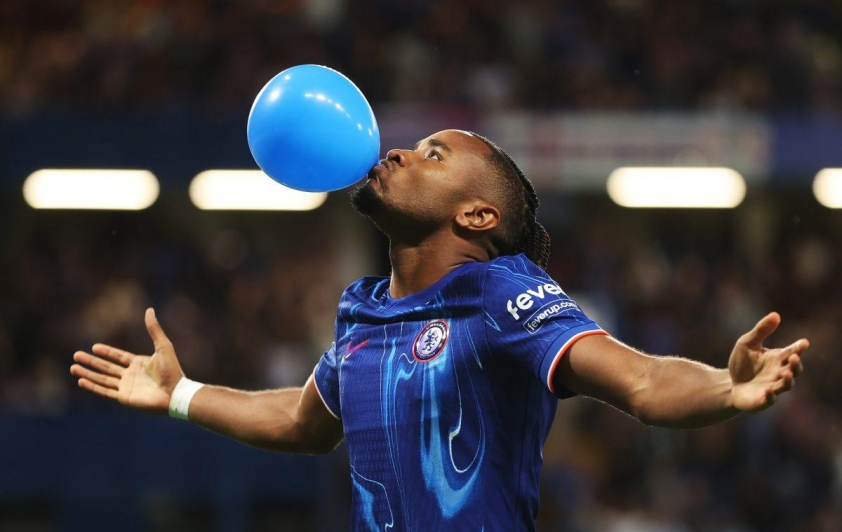 Arsenal gây sốc khi chiêu mộ cầu thủ thất bại của Chelsea 627788