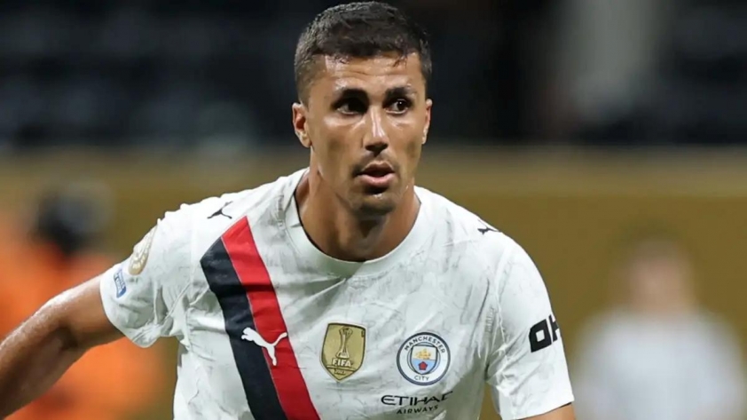 Thua sốc Al Hilal, Man City nhận thêm tin cực buồn từ Rodri 658428