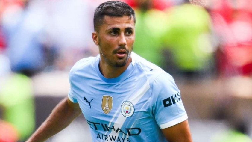 Man City tiếp tục nhận tin buồn từ Rodri 680976