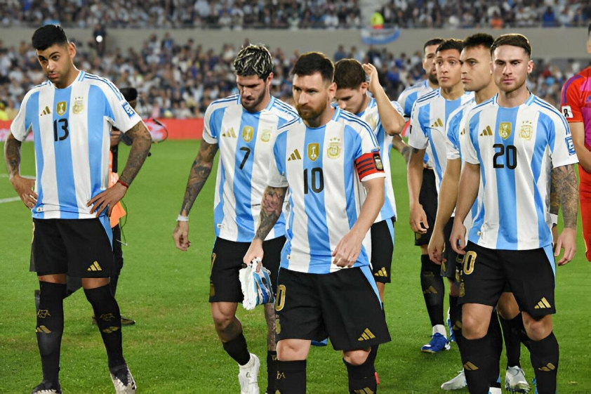 Messi có thể báo tin buồn nhất cho ĐT Argentina 693903
