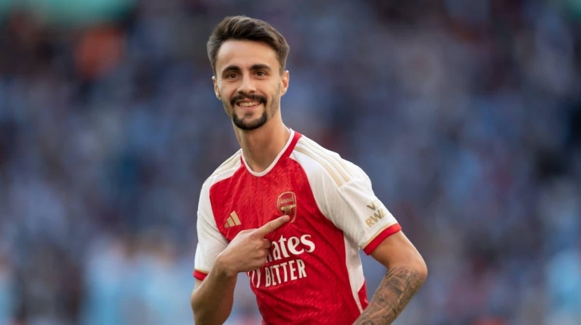 Arsenal ngậm 'trái đắng'? Thương vụ siêu hời khiến cả giải đấu choáng váng 699157