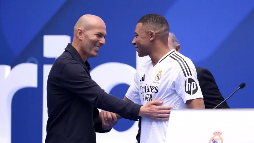 Mbappe lên tiếng về việc HLV Zidane dẫn dắt bến đỗ vĩ đại 702101