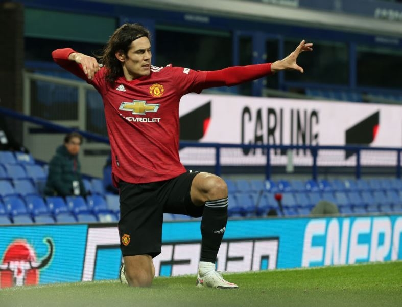 Cavani sẽ đồng ý gia hạn hợp đồng với đội chủ sân Old Trafford?