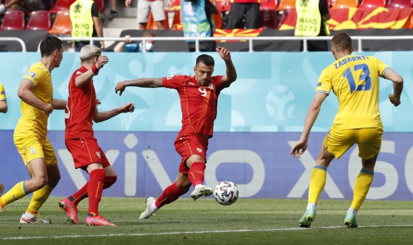 ĐT Bắc Macedonia vùng lên tấn công trong hiệp 2