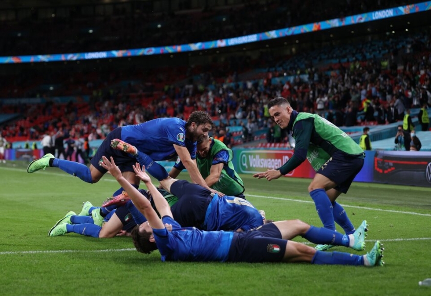 Italia đã trải qua 120 phút đầy kịch tính trên sân Wembley trước Áo