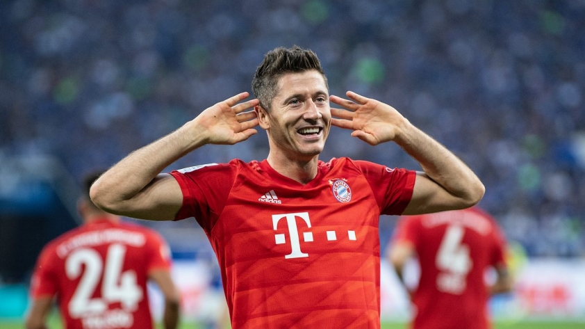 Cả thế giới nợ Lewandowski một Quả bóng vàng