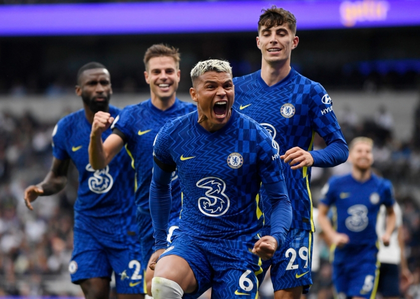 Thiago Silva đã có bàn thắng cho Chelsea trong trận đấu Derby London với Tottenham