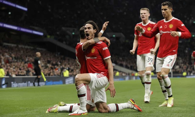 Man Utd đang thăng hoa với sơ đồ 3-4-1-2
