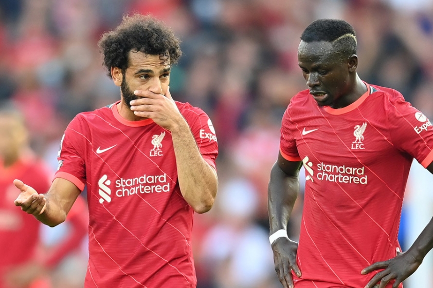 Hàng công của Liverpool đang khỏa lấp vấn đề nơi hàng thủ