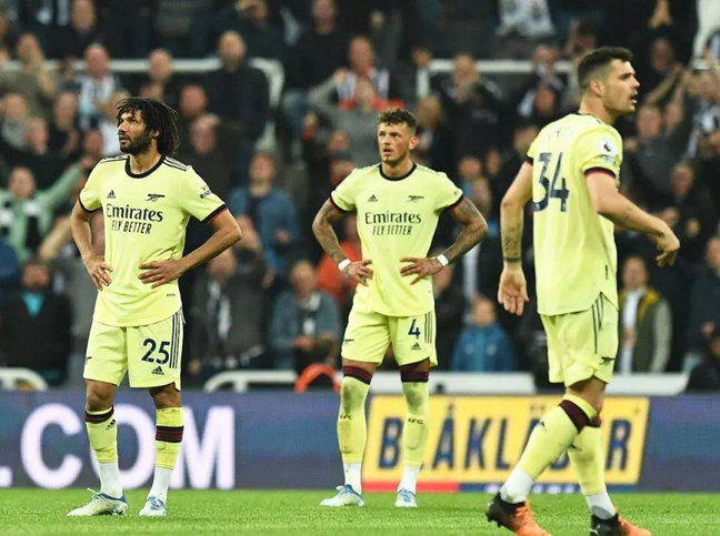 Arsenal không còn quyền tự quyết trong cuộc đua Top 4