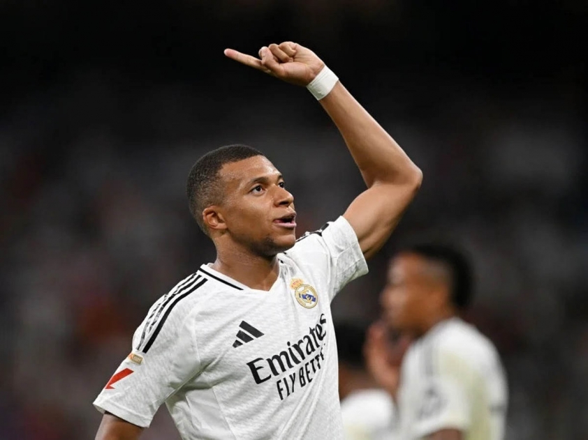 Real Madrid mừng thầm vì “tin vui” từ Mbappe