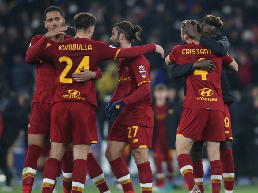 Gã thợ hàn Ranieri đang giúp AS Roma trở lại (Ảnh: Football Italia)
