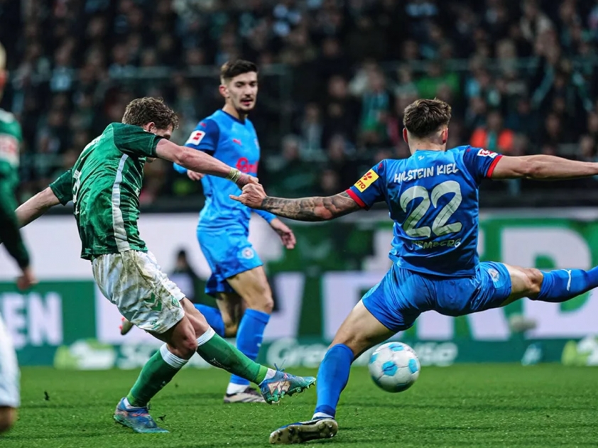Holstein Kiel đang rất khát khao điểm vào lúc này (Ảnh: Bundesliga)