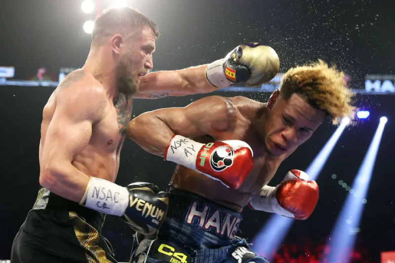 Giới boxing sục sôi với kết quả đại chiến Haney - Lomachenko: Điểm số lãng xẹt, định đoạt 4 đai vô địch