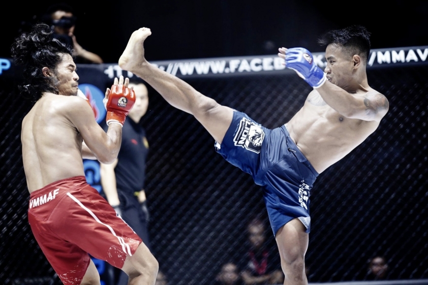 Phạm Văn Nam vs. Đinh Văn Hương: Lại một cuộc đại chiến nữa giữa Striking và Grappling 310396