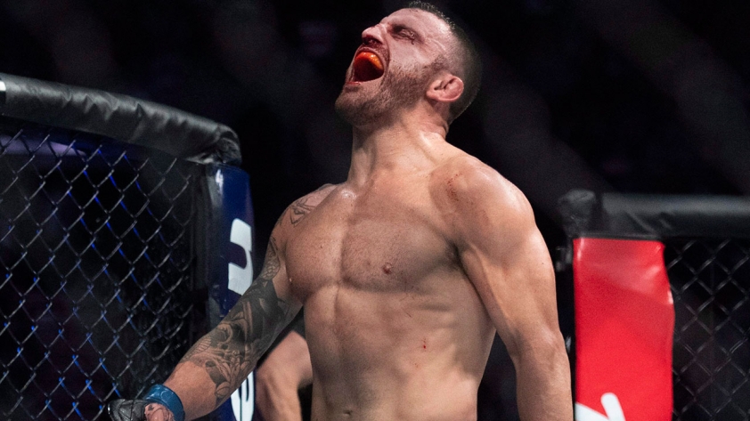 Alexander-Volkanovski-celebrates-his-ufc-232-win-over-chad-mendes