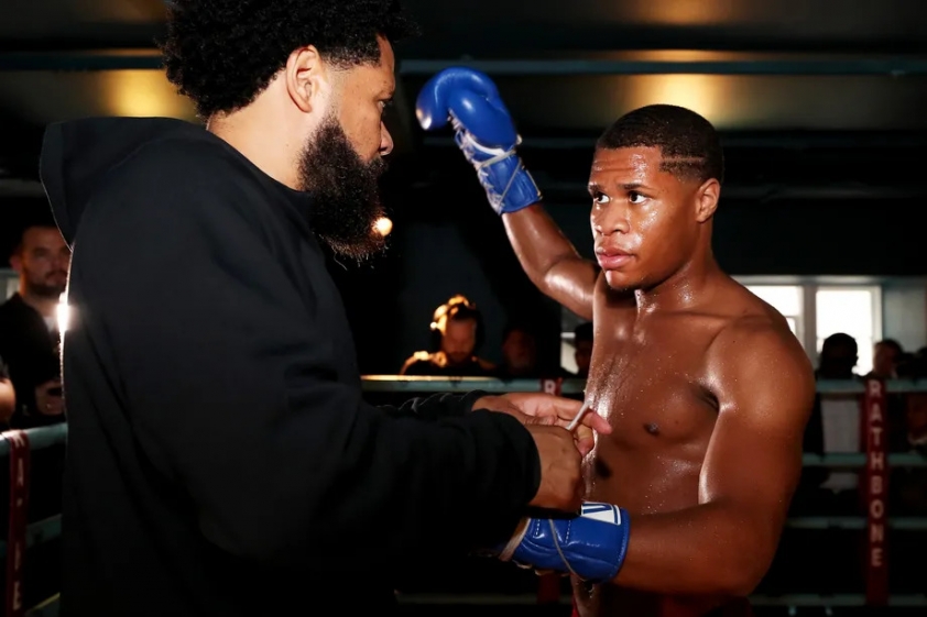 “Tiểu Floyd” Devin Haney và hành trình trở thành gương mặt mới của Boxing 408772