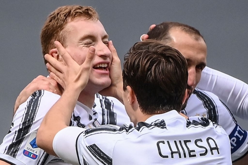 Trực tiếp Juventus 1-0 Genoa: Kulusevski mở điểm-35511