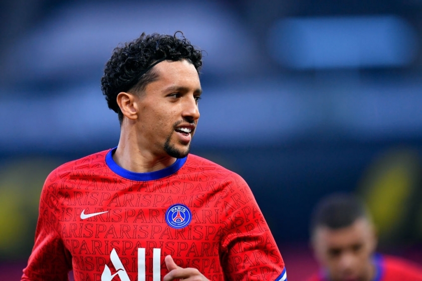 Chuyển nhượng bóng đá 5/5: Ronaldo ra đi giá 0 đồng, Messi ký 2 năm 42074