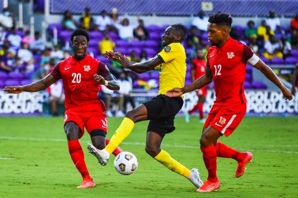 Jamaica gặp rất nhiều khó khăn trước đội cửa dưới. Ảnh: Getty