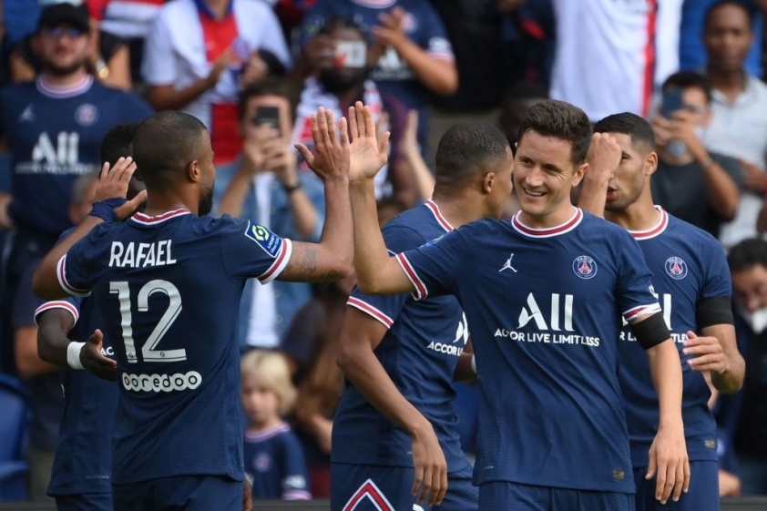 PSG dễ dàng đánh bại Clermont. Ảnh: Getty