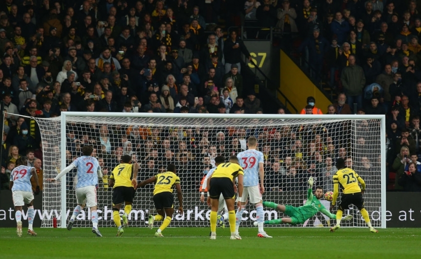 De Gea cứu cho MU tránh được bàn thua sớm. Ảnh: Getty