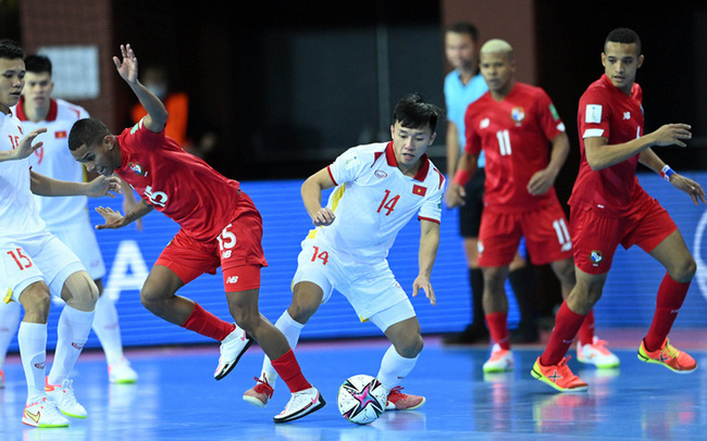 FIFA vinh danh một cầu thủ ĐT Việt Nam 77756