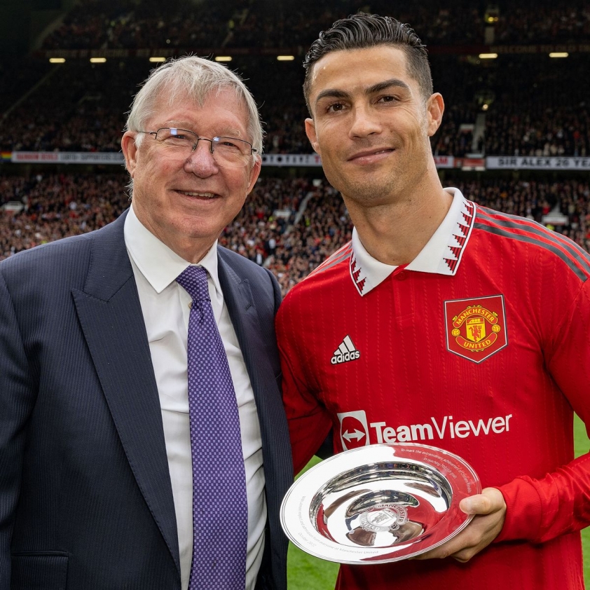 Ronaldo tiết lộ Sir Alex 'biết Man United đang không đi đúng hướng' 217421
