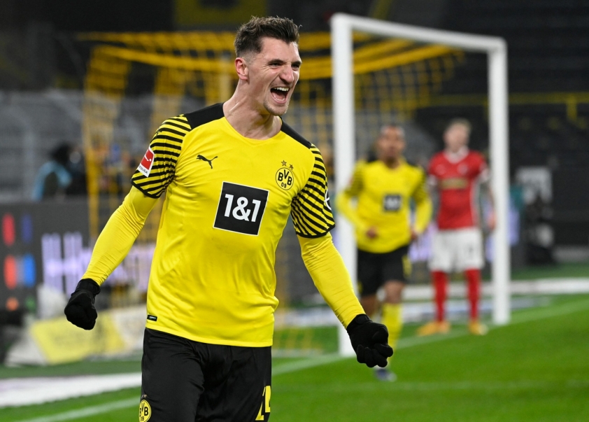 fbl-ger-bundesliga-dortmund-freiburg-scaled