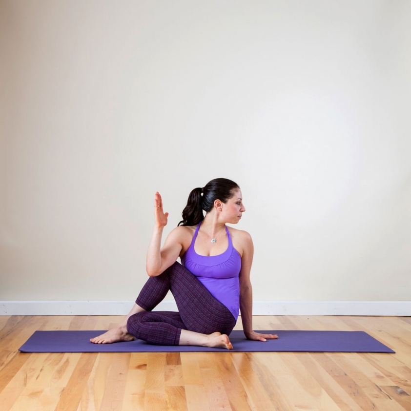 Seated-Spinal-Twist