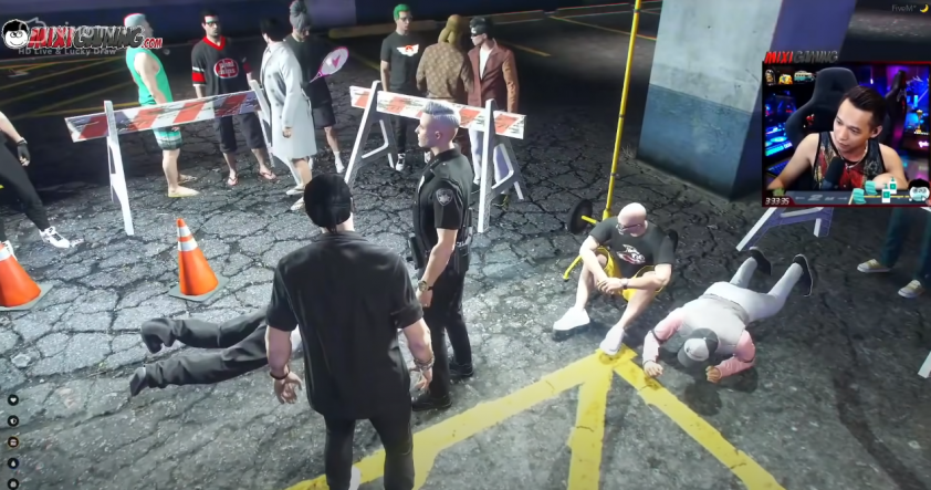 GTA V: PewPew ăn trộm xe của Độ Mixi và bị đấm 'không trượt phát nào' - Ảnh 7
