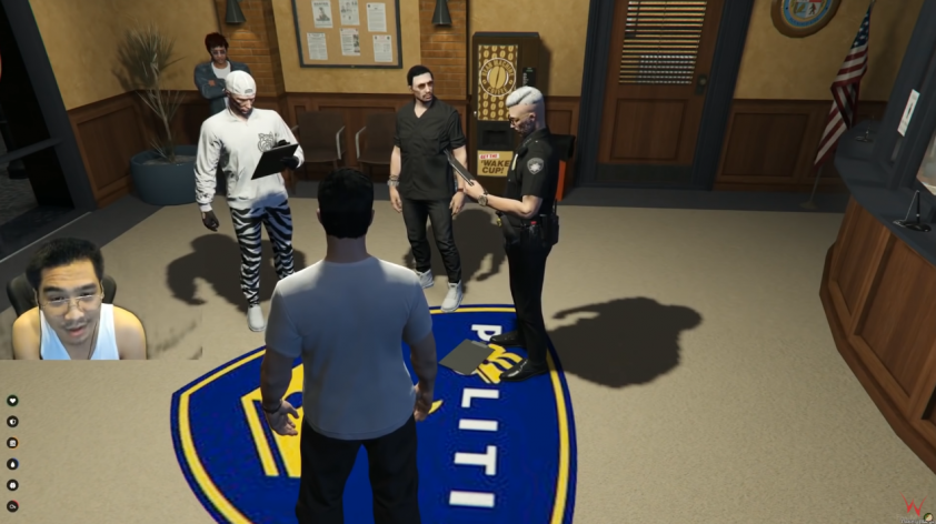 GTA V: PewPew ăn trộm xe của Độ Mixi và bị đấm 'không trượt phát nào' - Ảnh 5