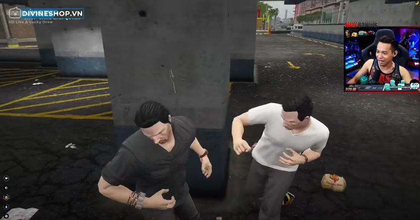 GTA V: PewPew ăn trộm xe của Độ Mixi và bị đấm 'không trượt phát nào' - Ảnh 6