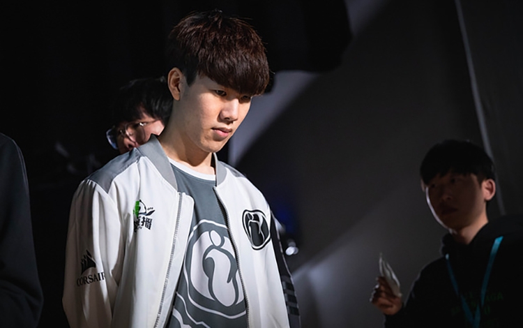 TheShy gửi lời xin lỗi và thông báo sẽ trở về Hàn Quốc, fan lo lắng anh sẽ rời Invictus Gaming - Ảnh 2