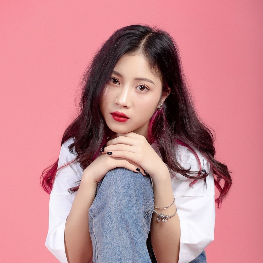 Ngắm nhan sắc 10 nữ streamer đang dẫn đầu cuộc thi Miss Creator 84079