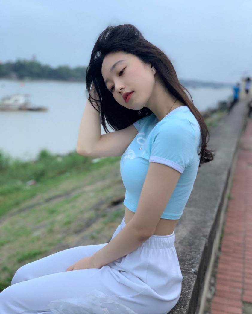 Ngắm nhan sắc 10 nữ streamer đang dẫn đầu cuộc thi Miss Creator 84118
