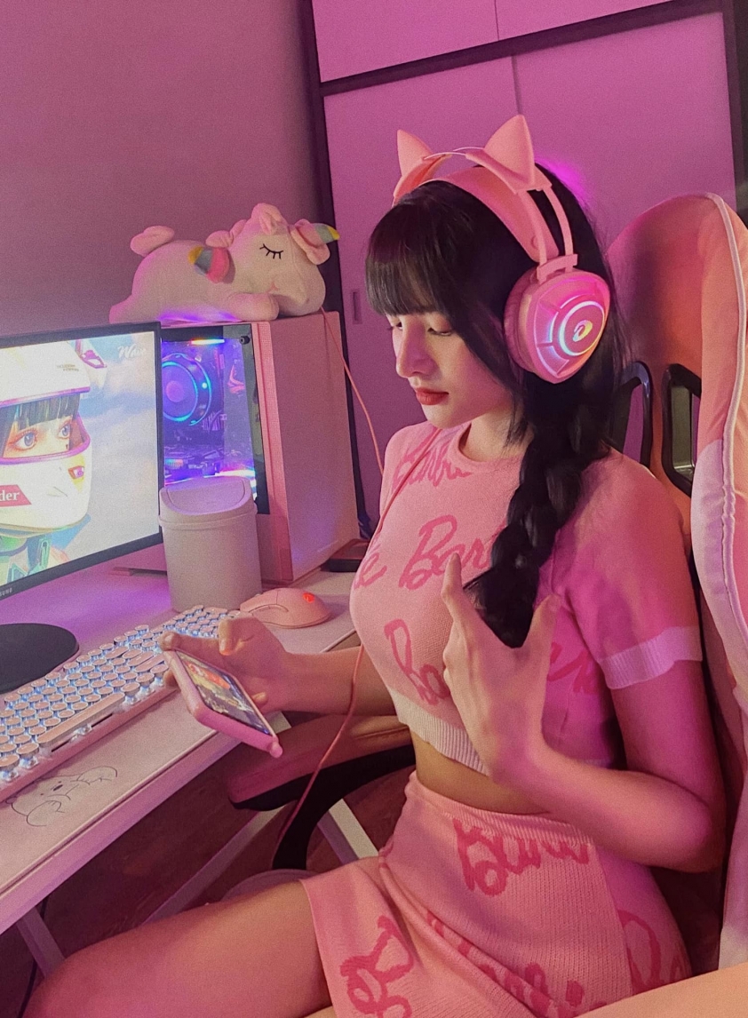 Ngắm nhan sắc 10 nữ streamer đang dẫn đầu cuộc thi Miss Creator 84135