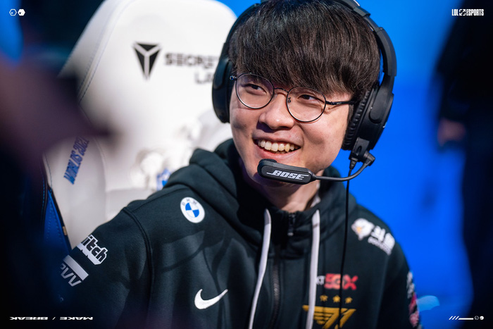Soi bộ gear của 'quỷ vương' Faker tại CKTG 2021 85412